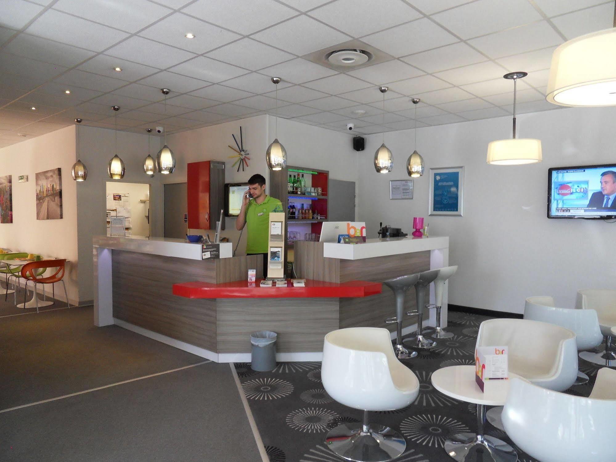 Отель Ibis Styles Grenoble Centre Gare Экстерьер фото