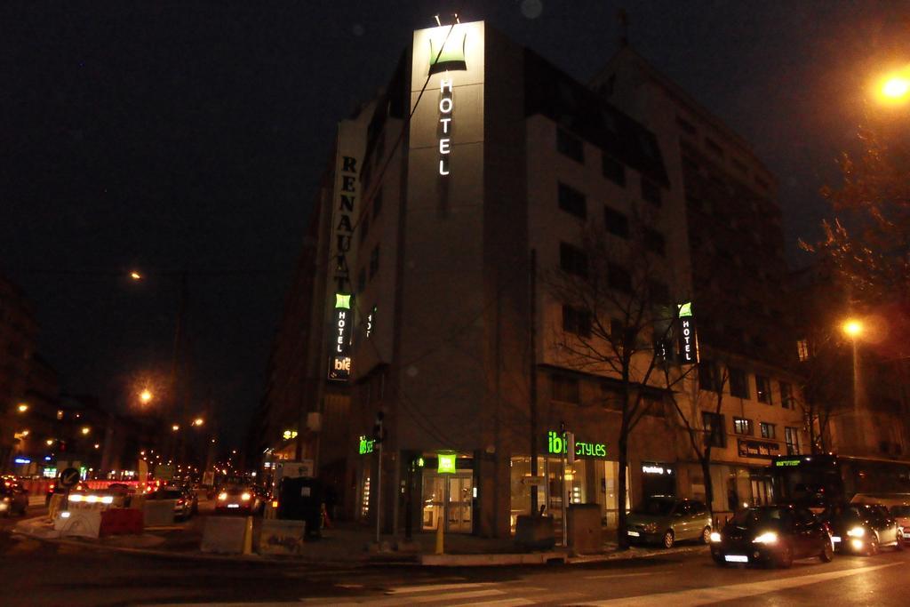 Отель Ibis Styles Grenoble Centre Gare Экстерьер фото